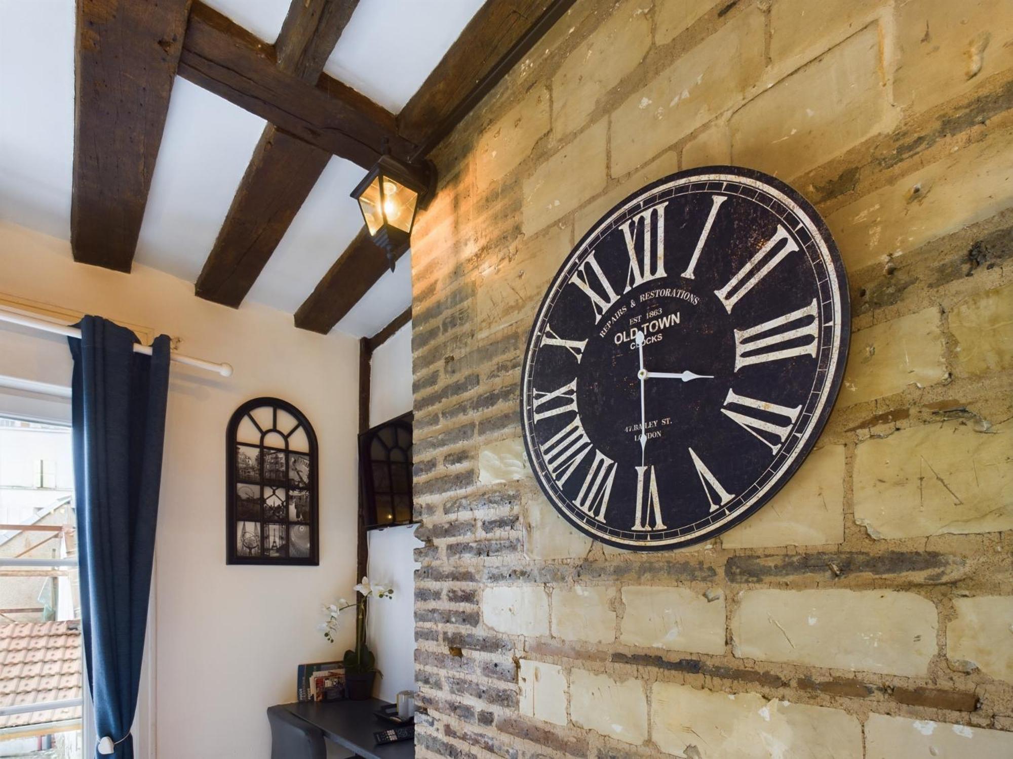 Studio Deschainets Troyes Gare Et Centre Historique ภายนอก รูปภาพ